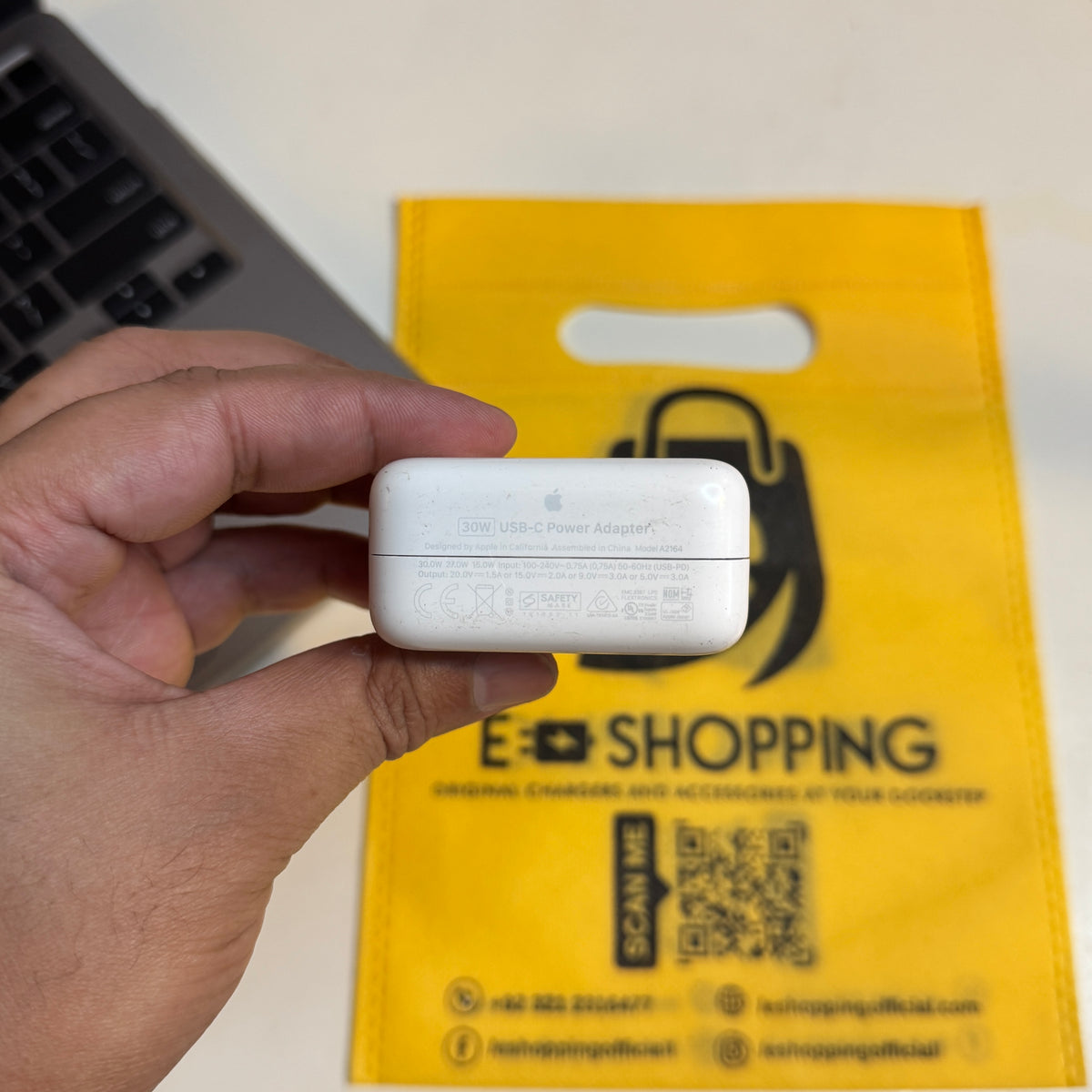 Apple 30W USB-C Power Adapter – Original Fast Charger (Used)