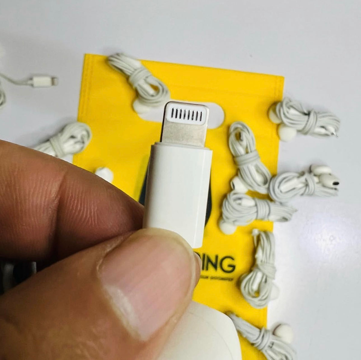 Apple iPhone Lightning EarPods – Original Wired Handsfree (new)
